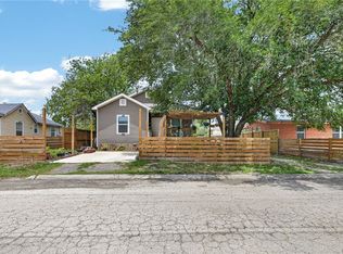 519 E Avenue F, Robstown, TX 78380