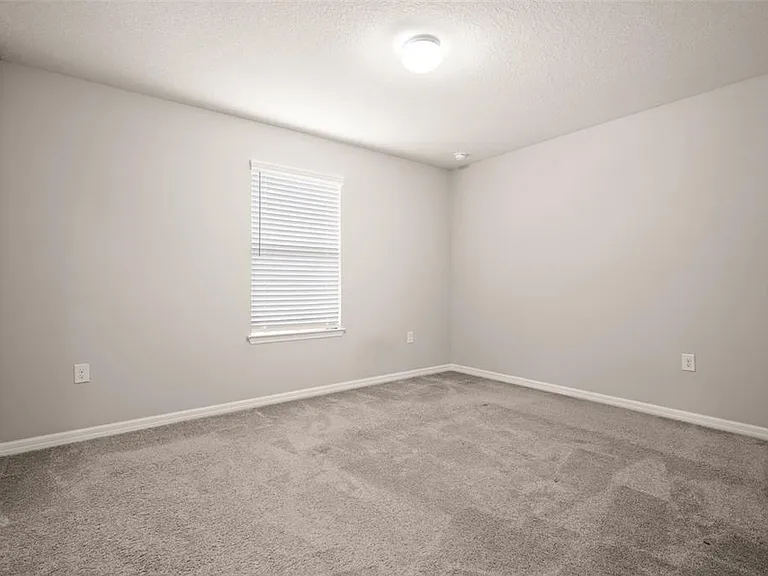 18929 Birchwood Groves Dr — Photo 26