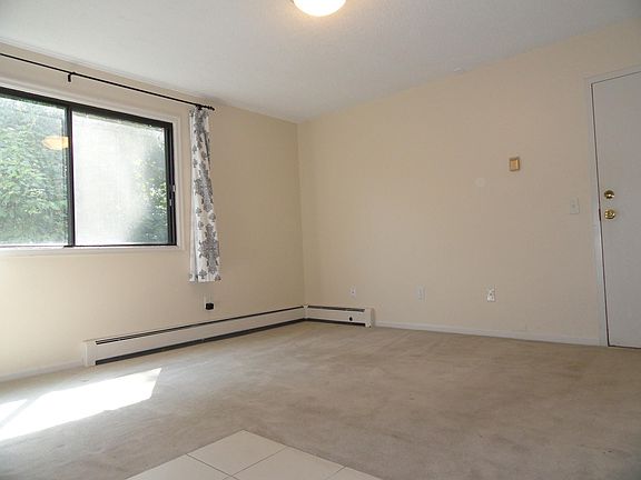 4th image of 4001 Heritage Hills Dr