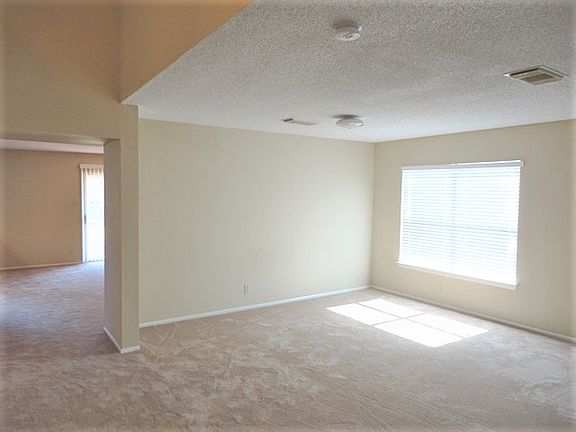 3rd image of 8027 Coral Meadow Dr