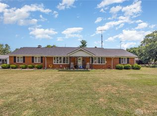 100 E Lewis Ave, Sabina, OH 45169