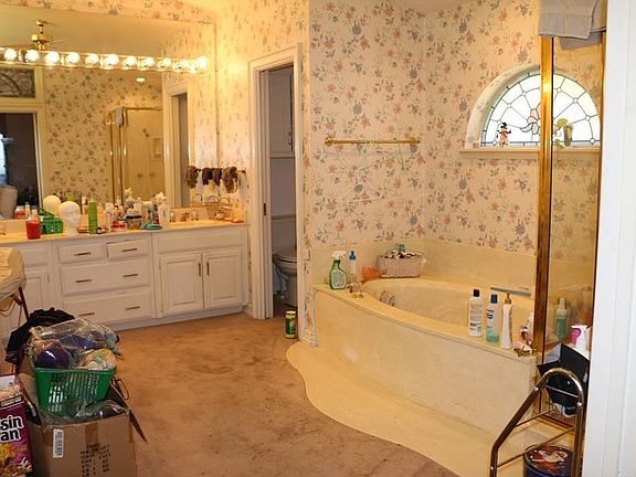 3rd image of 1412 Mantlebrook Dr