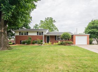 5 Sunset Dr, Mount Vernon, IL 62864