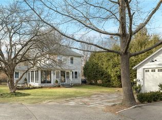 9 Water Way Ct, Barrington, RI 02806