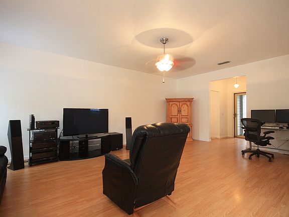 2nd image of 7312 Briarwyck Ct