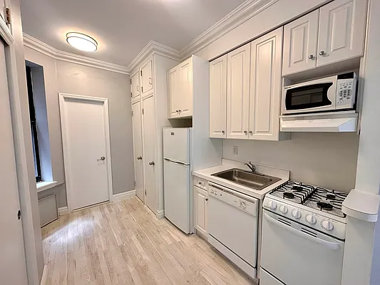 Rented by Tourma Realty LLC | media 3