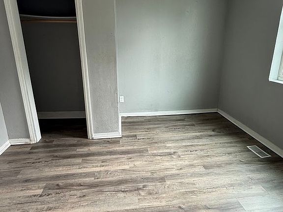4th image of 1400 E 5th St #1