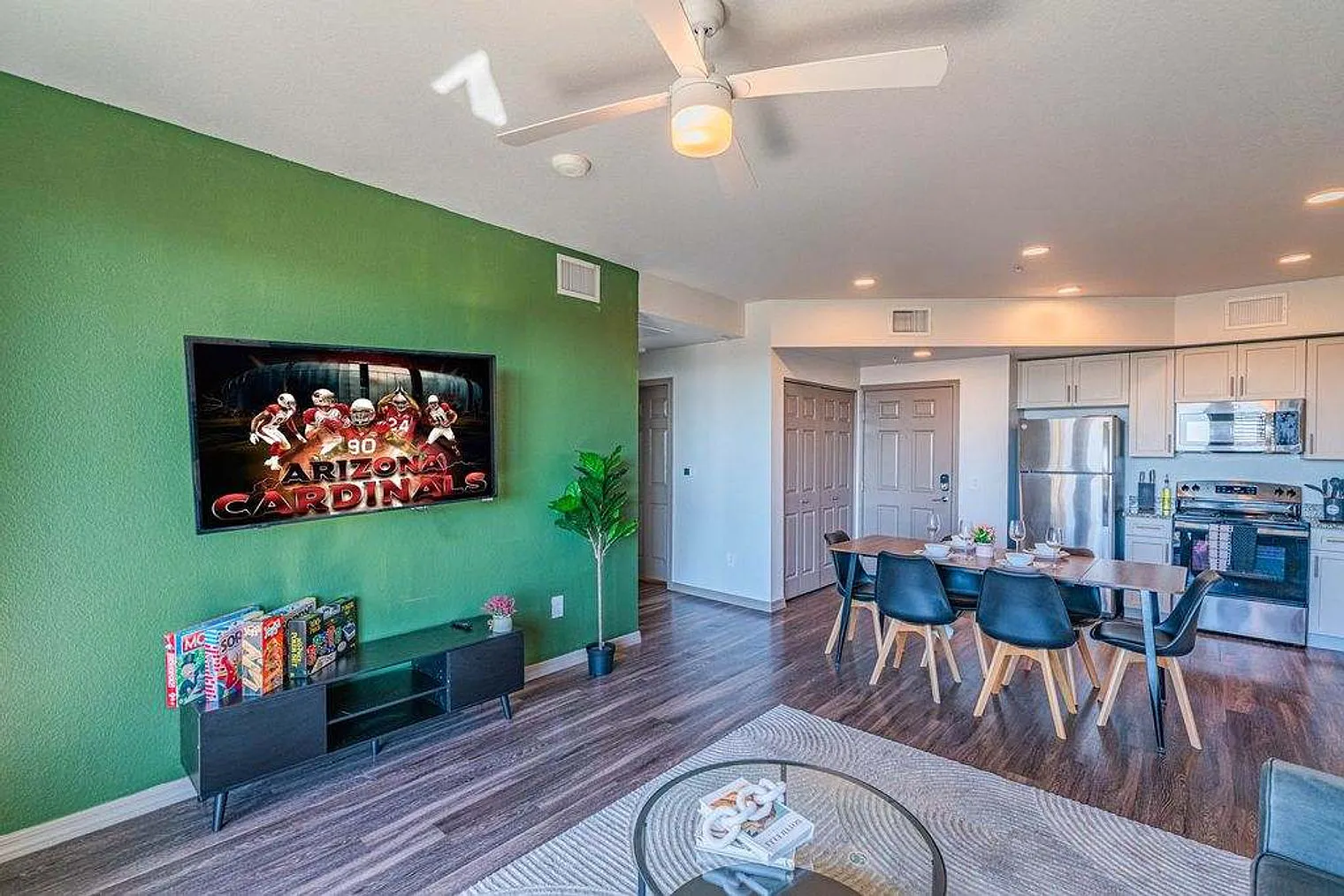 2 bed, 2.0 bath, 893 sqft, $3,594 — Photo 3