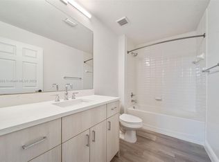 10111 SW 7th St #22-112, Miami, FL 33174