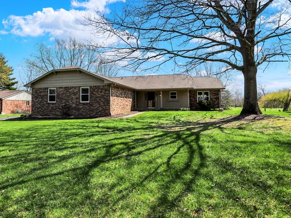 3991 Clubhouse Dr, Greenfield, IN 46140