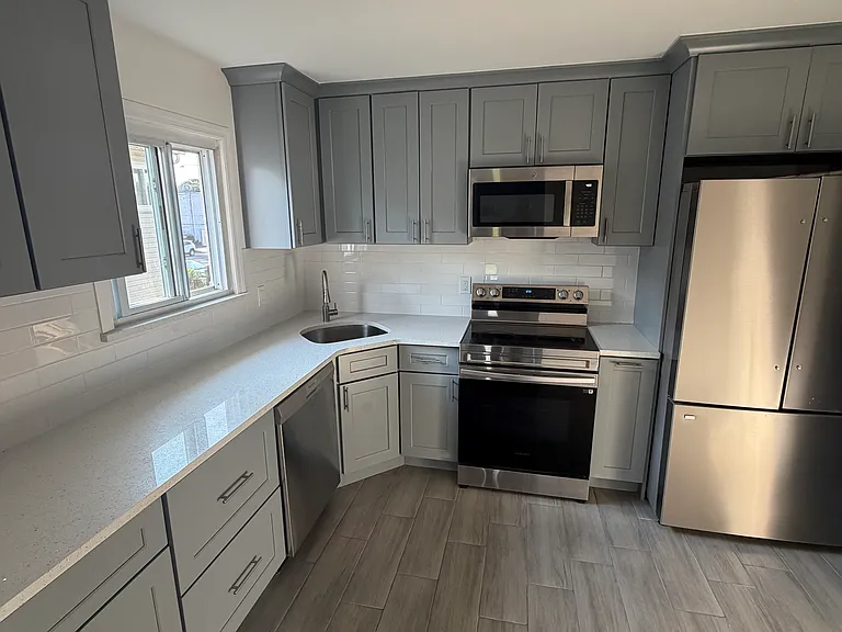 15 Major Rd — Photo 2