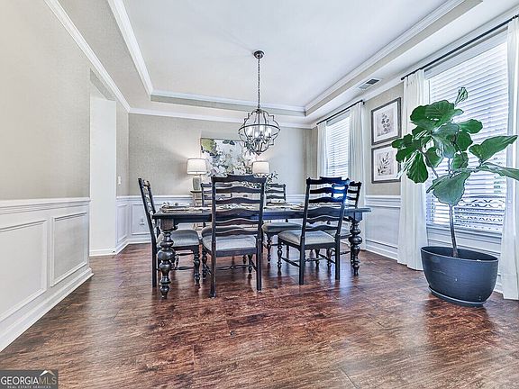 5th image of 266 Royal Sunset Dr