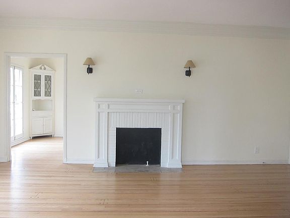 2nd image of 1011 S Orlando Ave