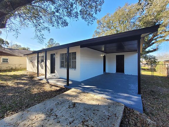 3rd image of 7831 Untreiner Ave