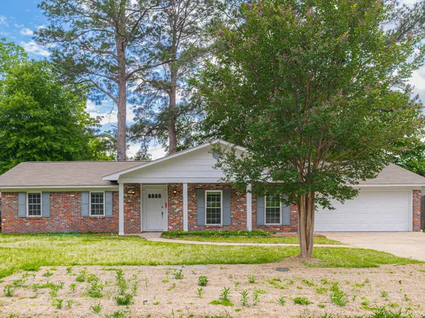 1117 Plantation Blvd, Jackson, MS 39211