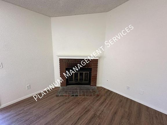 4th image of 1219 E Avenue R7