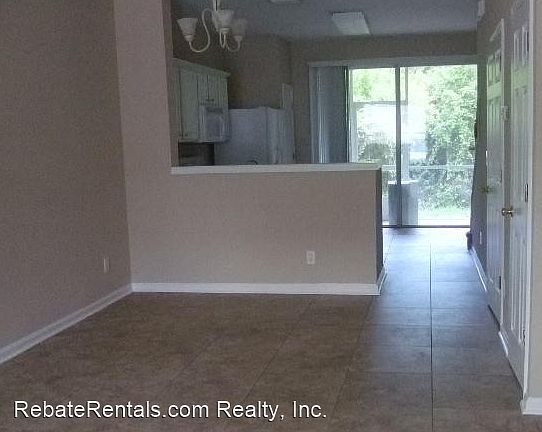 4th image of 8427 Thornbush Ct