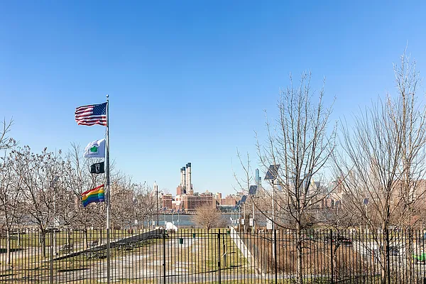 Sold by Compass | media 7