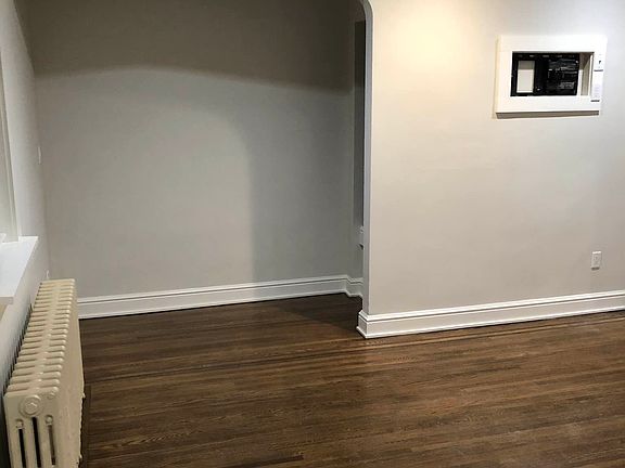 5th image of 2413 19th St #2