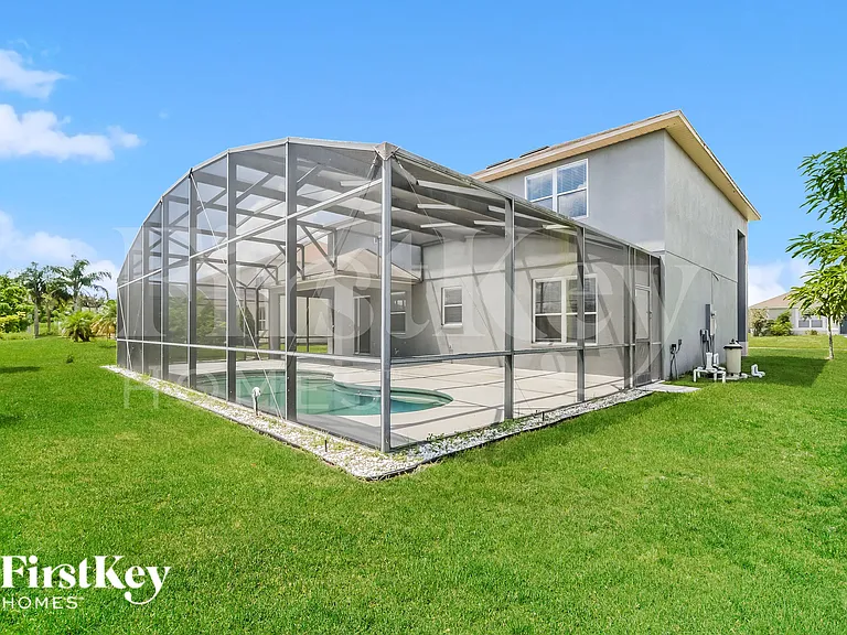 733 Wildflower Rd — Photo 15