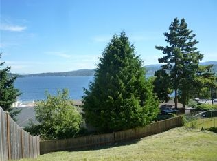 10494 Dixon Dr S, Seattle, WA 98178