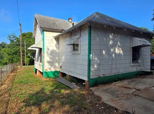 704 Dorrance St, Palestine, TX 75801