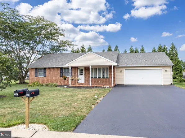 5243 Meadow Ln, Gap, PA 17527