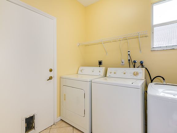 5th image of 14217 NW 19th St