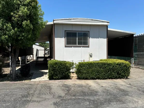 1272 Villa Ave Space 36, Clovis, CA 93612
