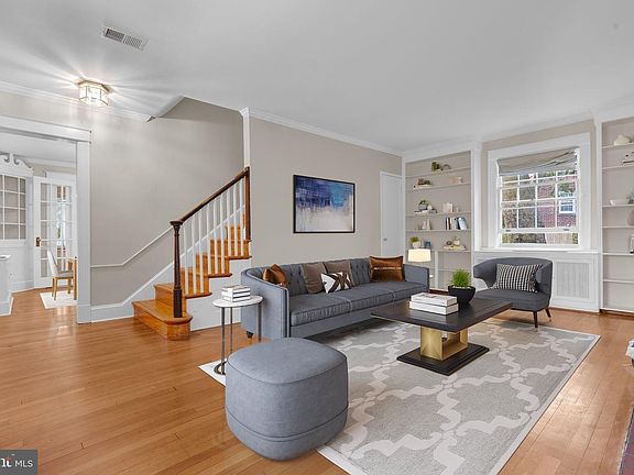 4th image of 3020 McKinley St NW