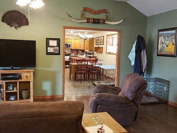 3rd image of 97 Medicine Bow Ln