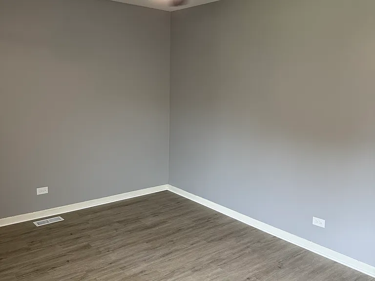 2900 Mitchell Dr #7 — Photo 5