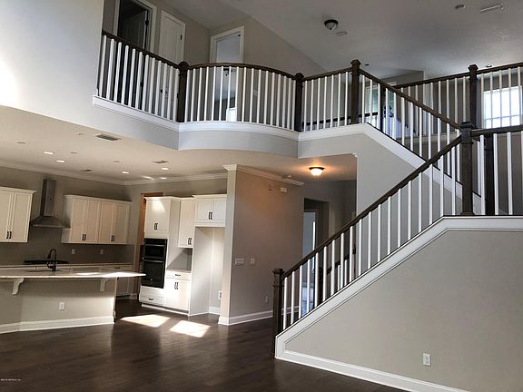 5th image of 244 Broadleaf Ln