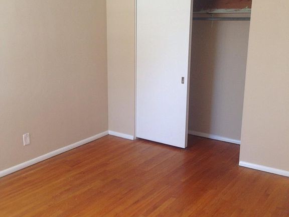4th image of 704 S Hilgard St