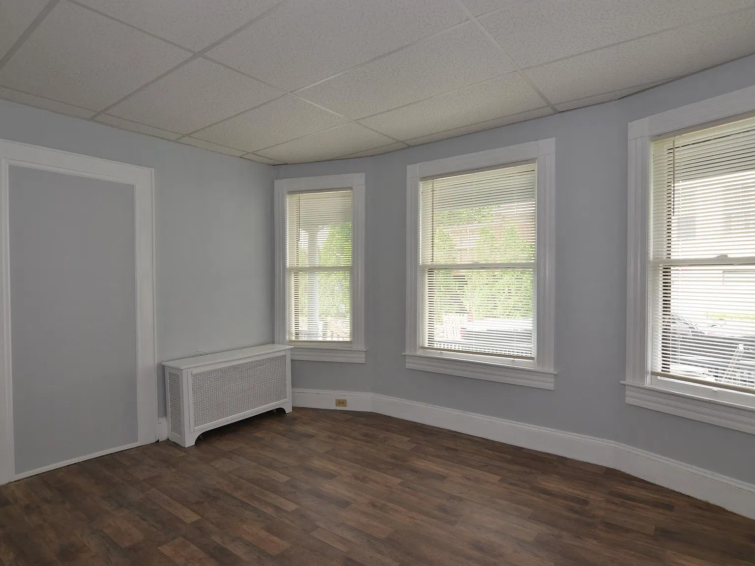 3 bed, 999 sqft, $1,150 — Photo 3