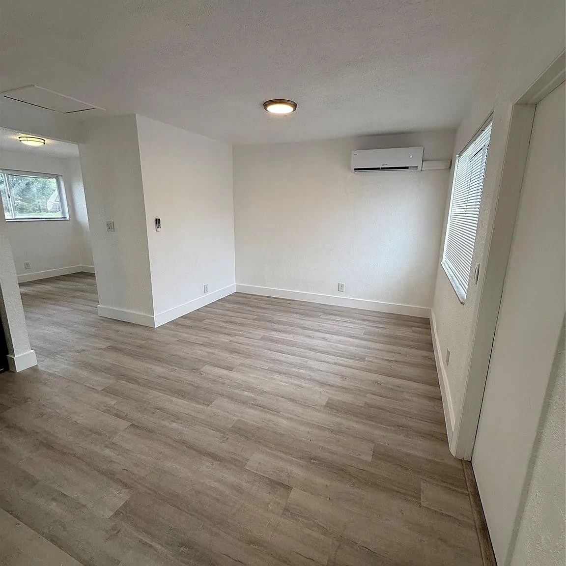 1 bed, 1.0 bath, 420 sqft, $1,400 — Photo 3