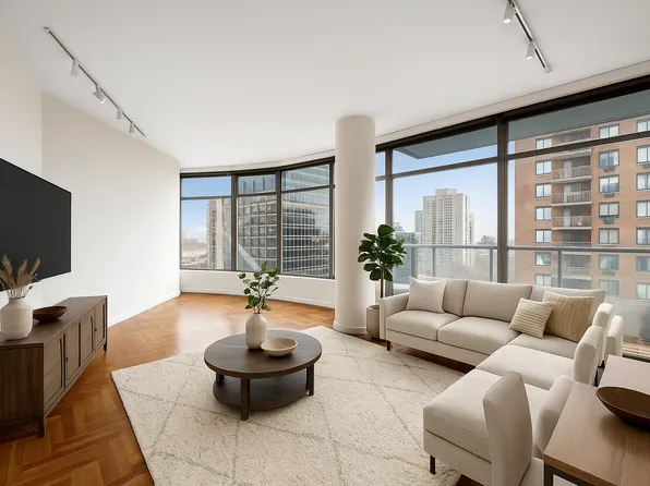 250 East 54th Street image 2 of 9