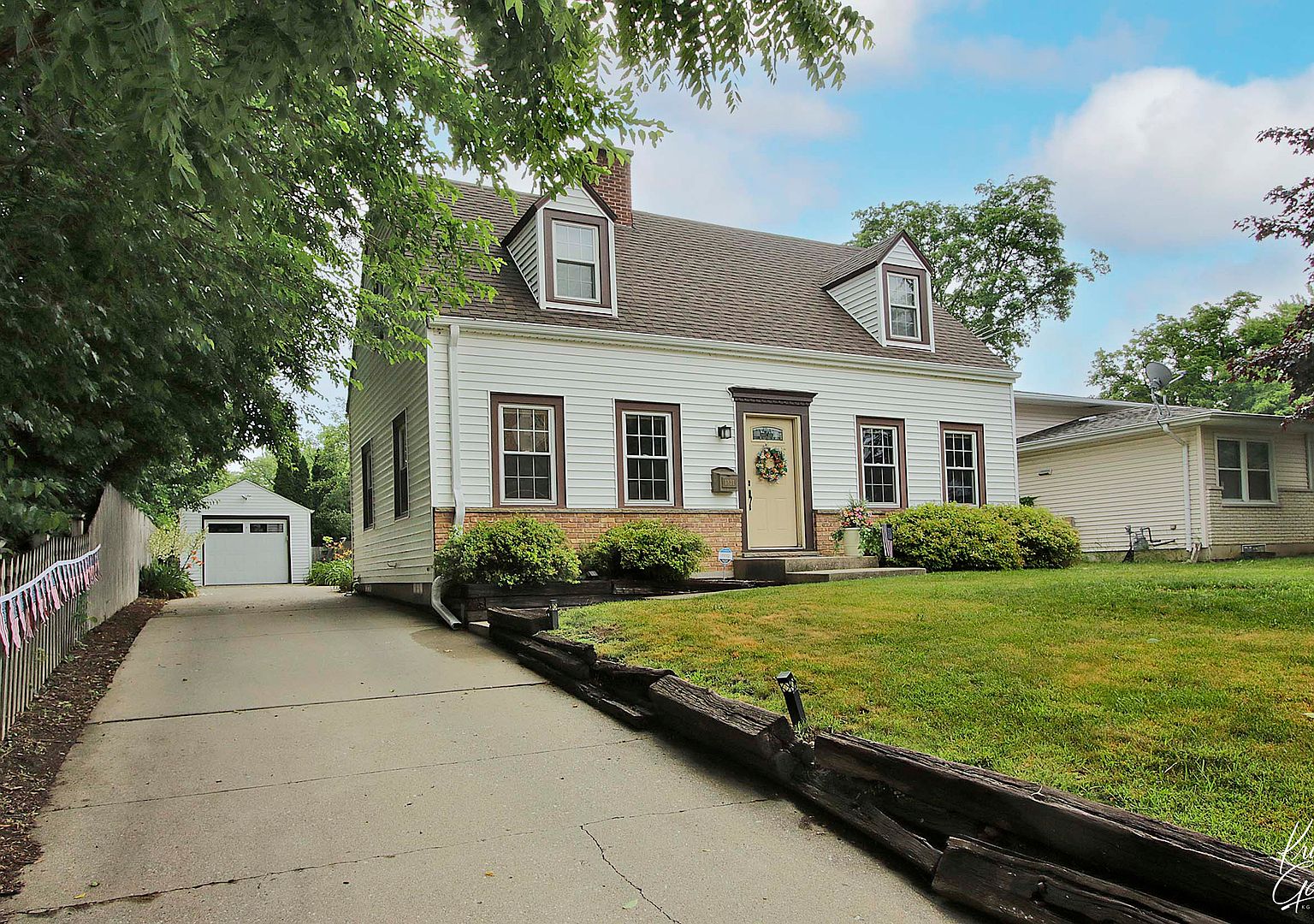 1331 N Sheridan Rd, Waukegan, IL 60085 Zillow