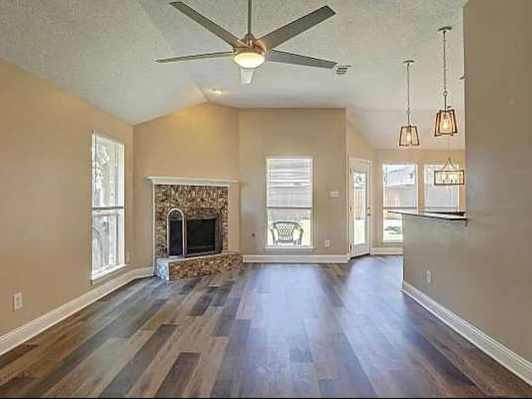 233 Dartmouth Dr — Photo 16