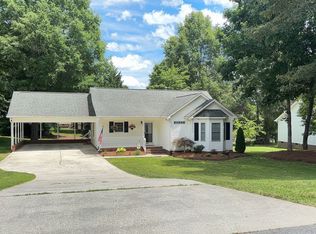 1289 Creekview Dr, Gastonia, NC 28052