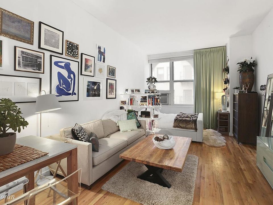 1st image of 15 Waverly Pl #5T