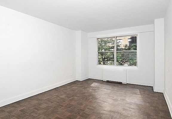 5th image of 230 E 79th St APT 4C