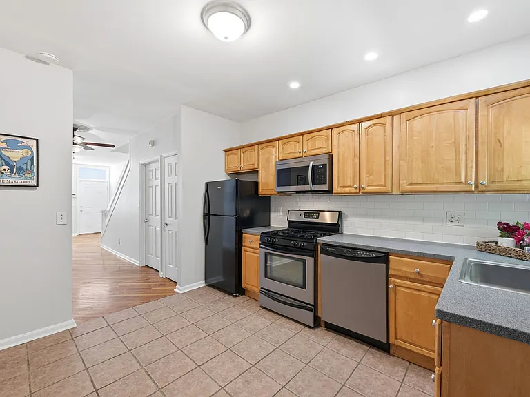 928 N Bambrey St — Photo 8