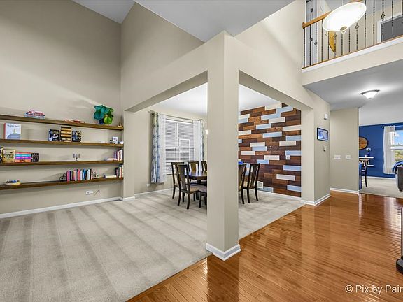 3rd image of 2369 Mayfield Dr
