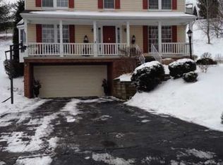 220 Timberlake Dr, Venetia, PA 15367