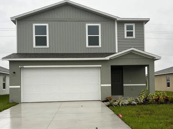 1926 Golden Beak Dr, Eagle Lake, FL 33839