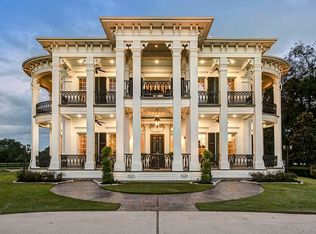 22402 Holly Creek Trl, Tomball, TX 77377