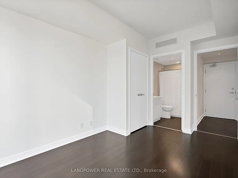 15 Grenville St #2609 — Photo 21