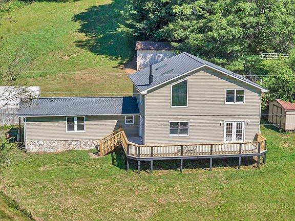 3rd image of 204 Deep Gap Estates Road