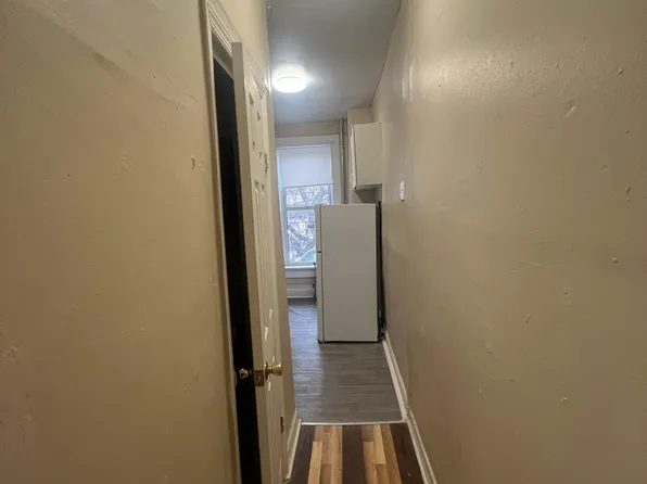 80 Somers Street image 1 of 9